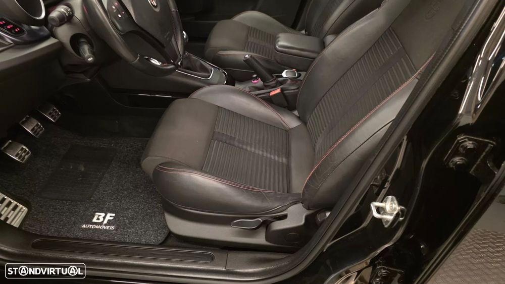 Alfa Romeo Giulietta 1.6 JTDm Progression - 34