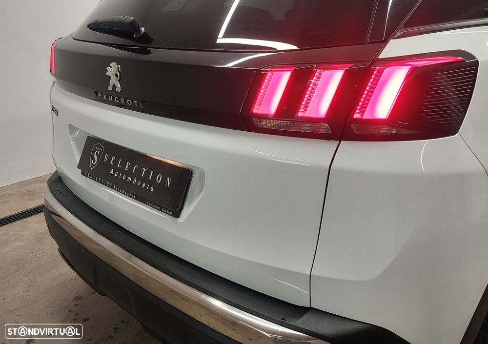 Peugeot 3008 1.2 PureTech Allure - 25