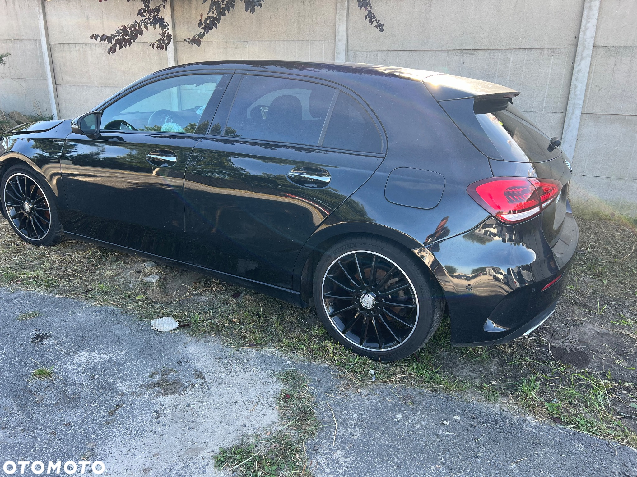 Mercedes-Benz Klasa A 180 d 7G-DCT AMG Line - 2