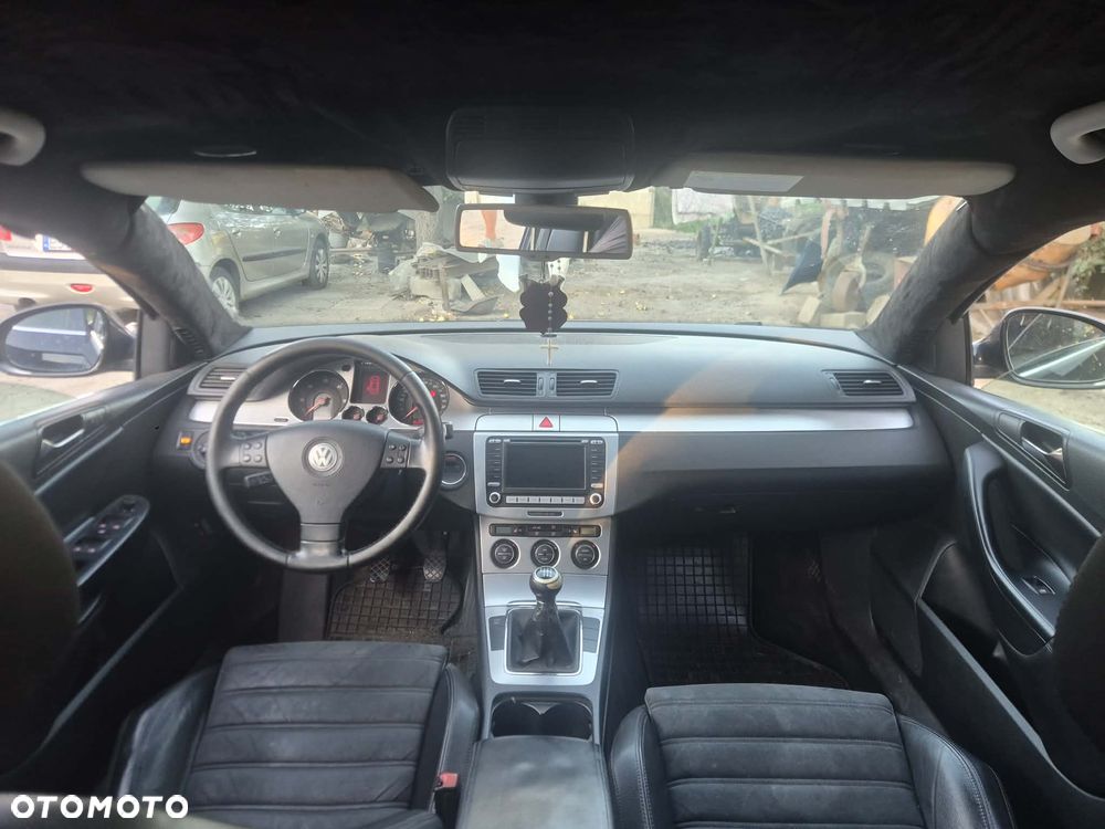 Volkswagen Passat 2.0 TDI Comfortline - 8