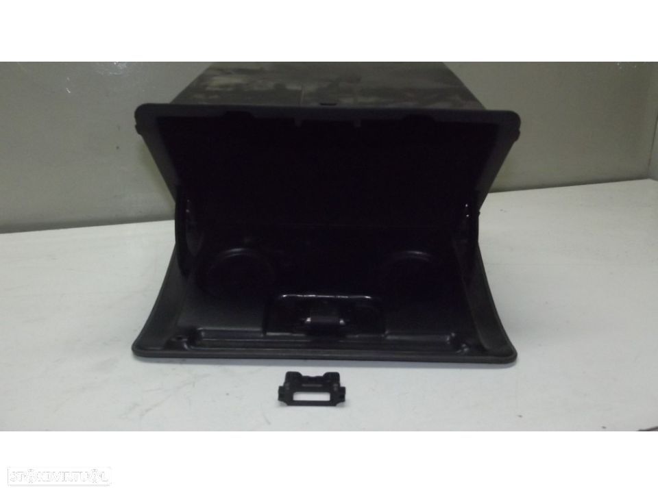 Vw polo 94 a 99 porta luvas completo c/fecho - 3