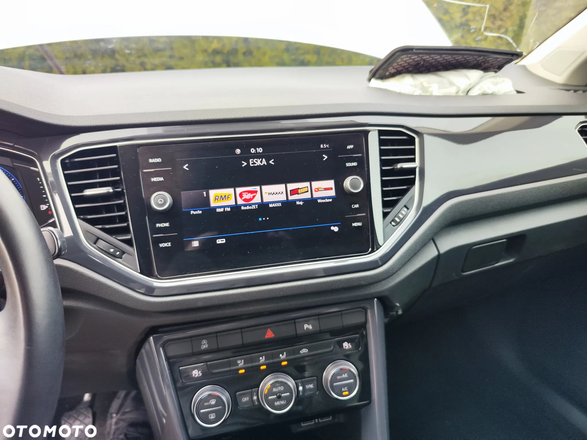 Volkswagen T-Roc - 26