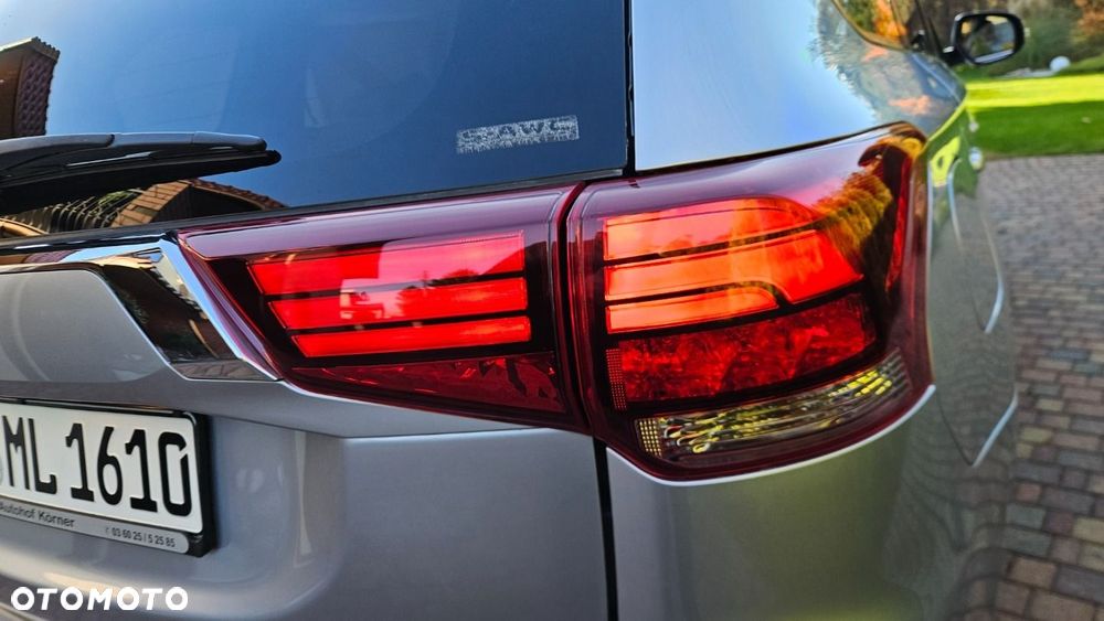 Mitsubishi Outlander - 25