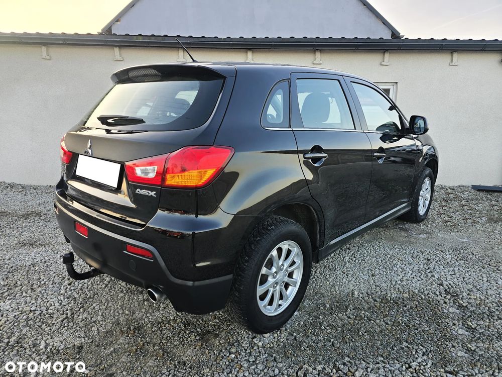 Mitsubishi ASX - 3