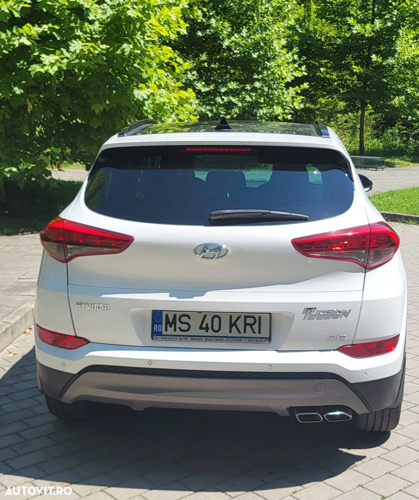 Hyundai Tucson - 2