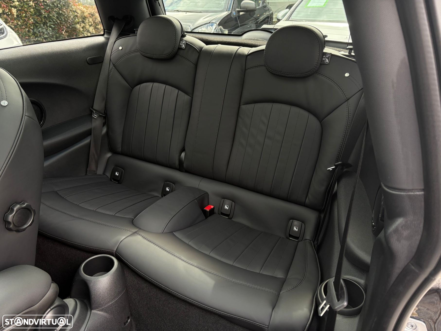 MINI 3 Portas Cooper SE Premium Yours - 16