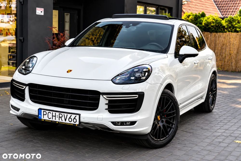 Porsche Cayenne - 28