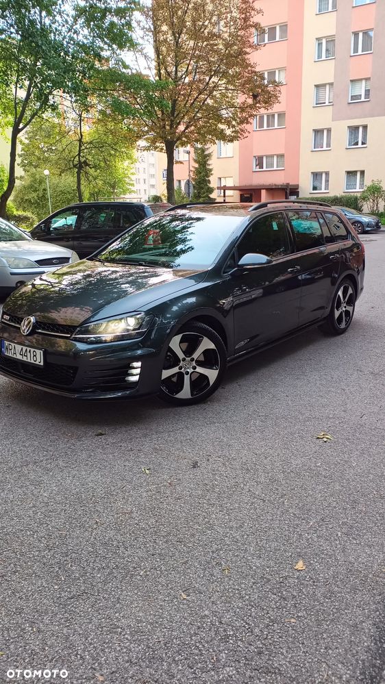 Volkswagen Golf VII 2.0 TDI BMT GTD DSG - 2