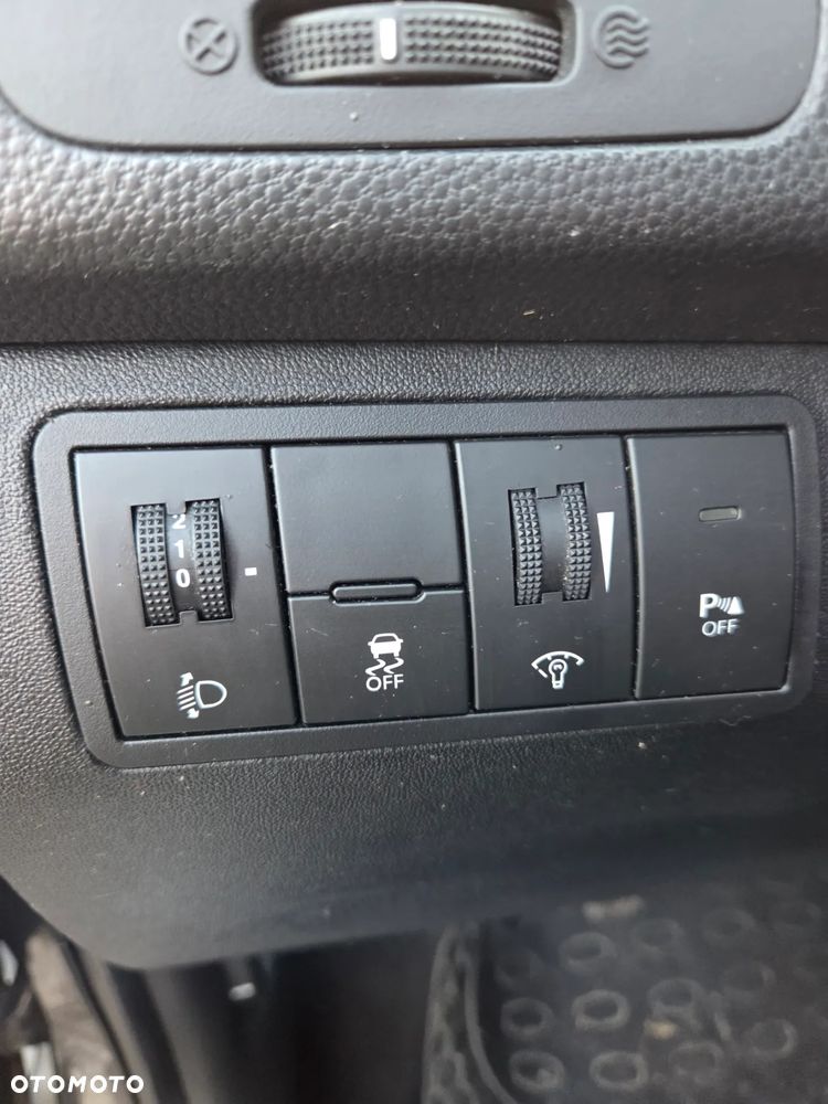 Kia Venga 1.6 CVVT Titanium Collection - 18