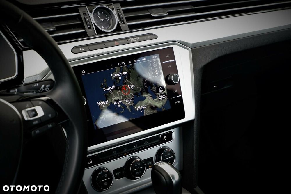 Volkswagen Passat 2.0 TDI SCR Comfortline DSG - 13