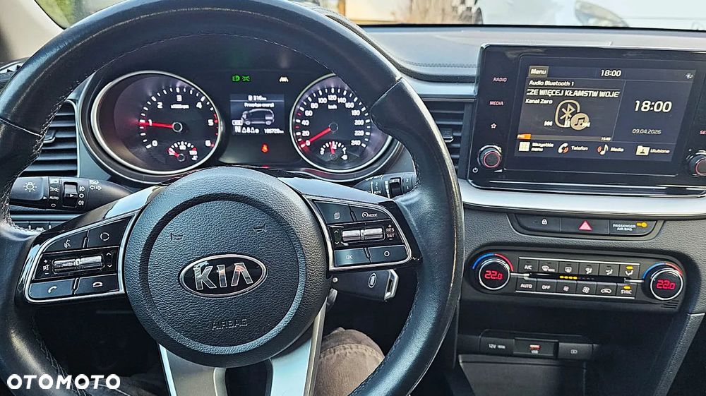 Kia Ceed 1.6 CRDi mHEV L Business Line - 12