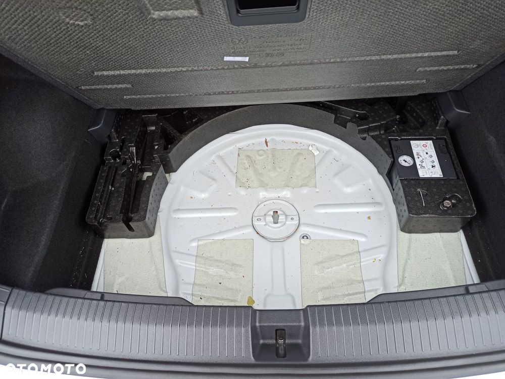 Volkswagen T-Roc - 11
