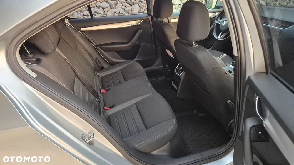 Skoda Octavia 2.0 TDI Edition DSG EU6 - 23