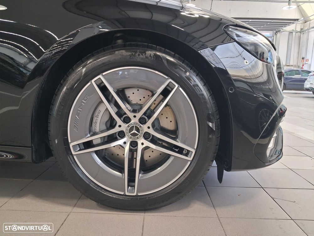 Mercedes-Benz E 300 Standard - 4