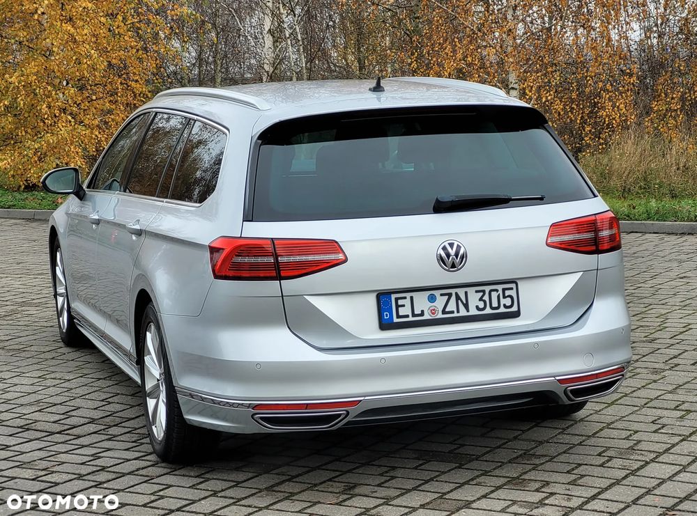 Volkswagen Passat 2.0 TDI (BlueMotion Technology) Highline - 12