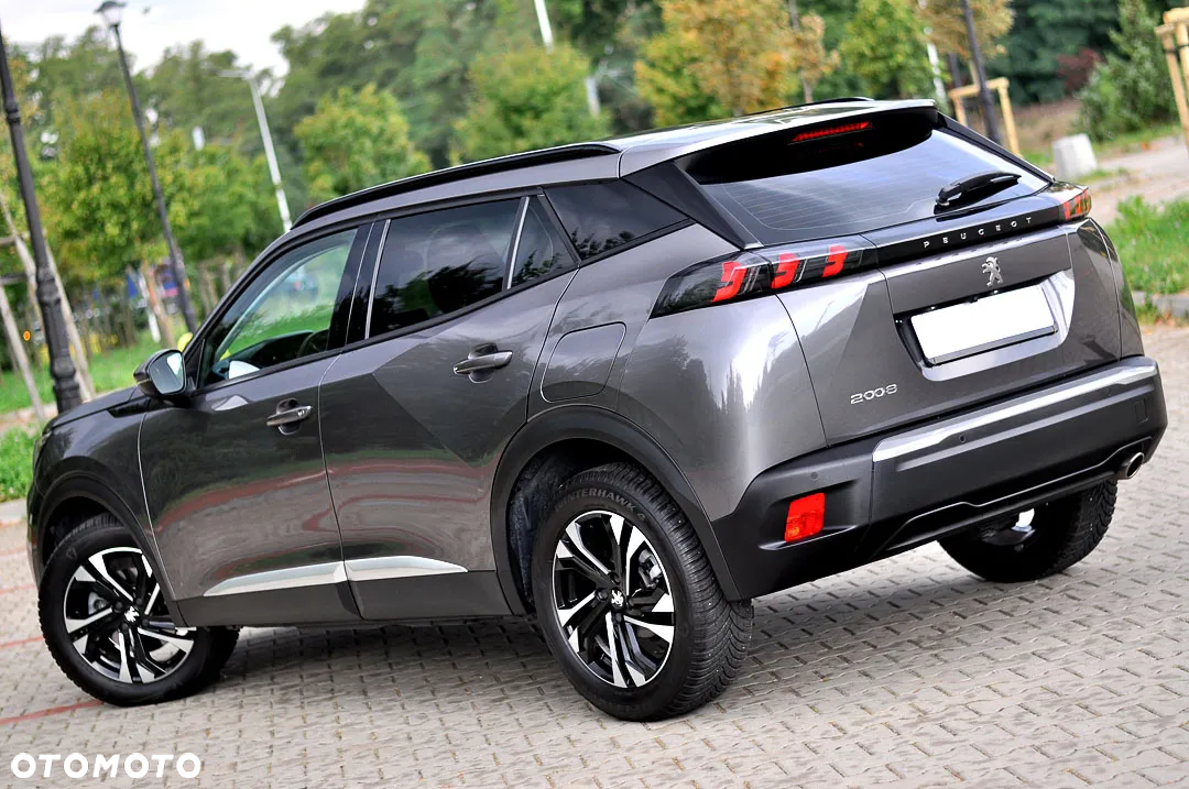 Peugeot 2008 BlueHDi 130 Allure S&S EAT8 - 18