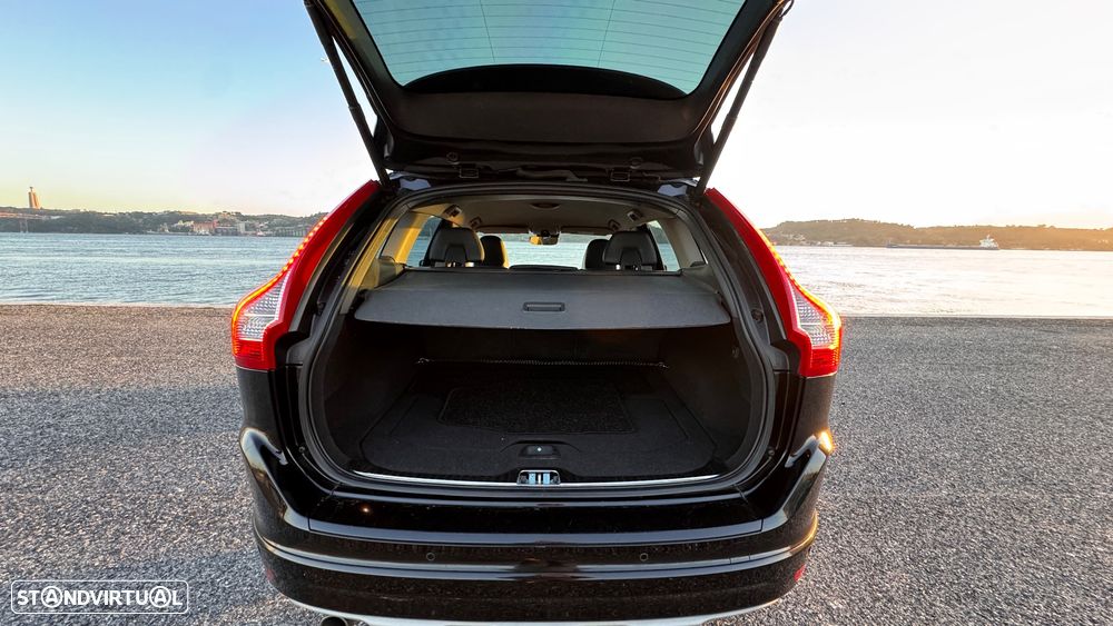 Volvo XC 60 2.0 D3 Summum Geartronic - 21