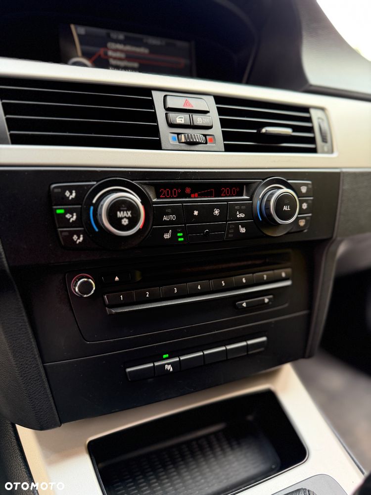 BMW Seria 3 - 25