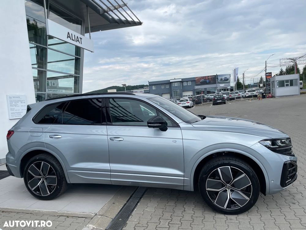 Volkswagen Touareg V6 TDI SCR 4Motion Aut. R-Line FINAL EDITION - 4