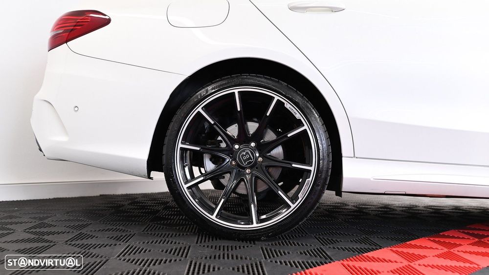 Mercedes-Benz C 300 de T 9G-TRONIC AMG Line - 22