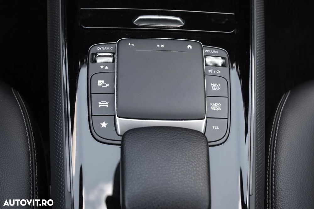 Mercedes-Benz GLA 200 d Aut. - 31