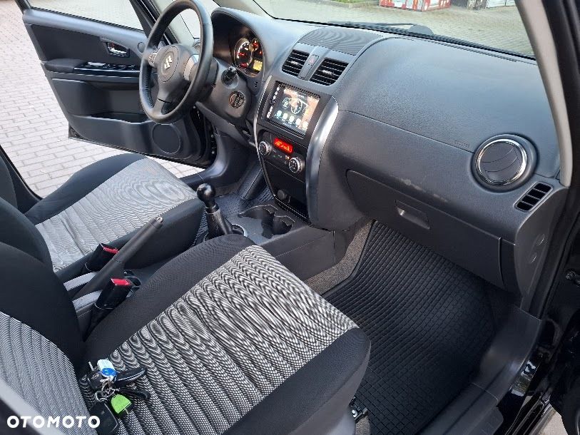 Suzuki SX4 - 26