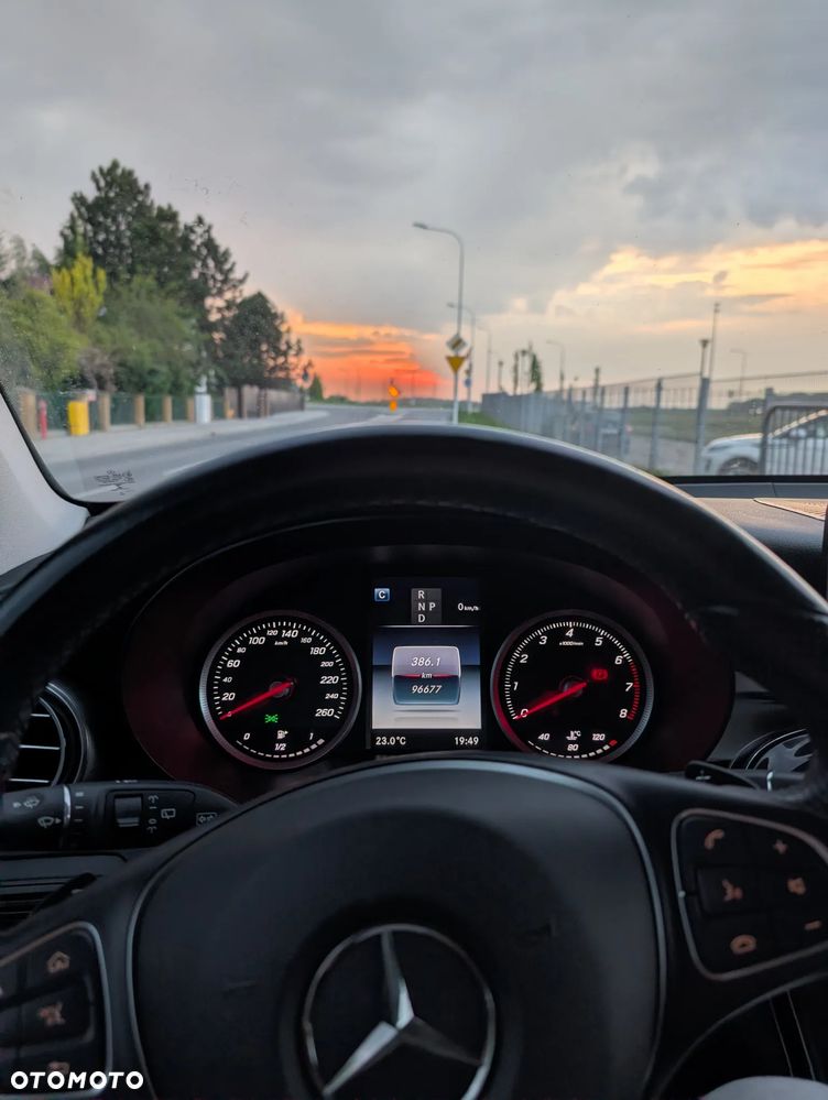 Mercedes-Benz GLC 300 4-Matic - 14