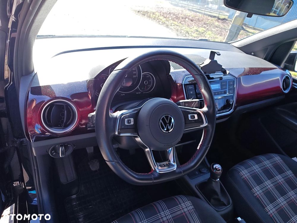 Volkswagen up! - 12
