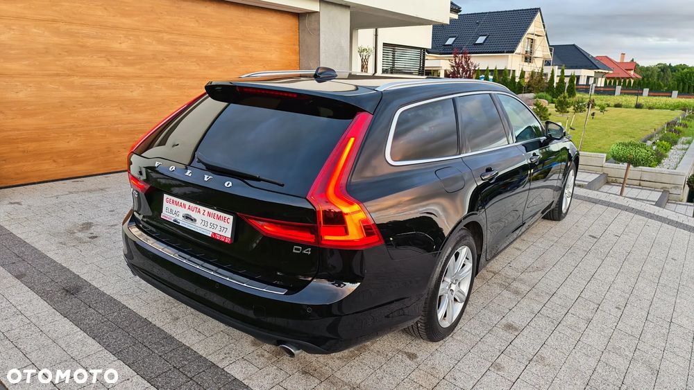 Volvo V90 D4 Geartronic Kinetic - 39