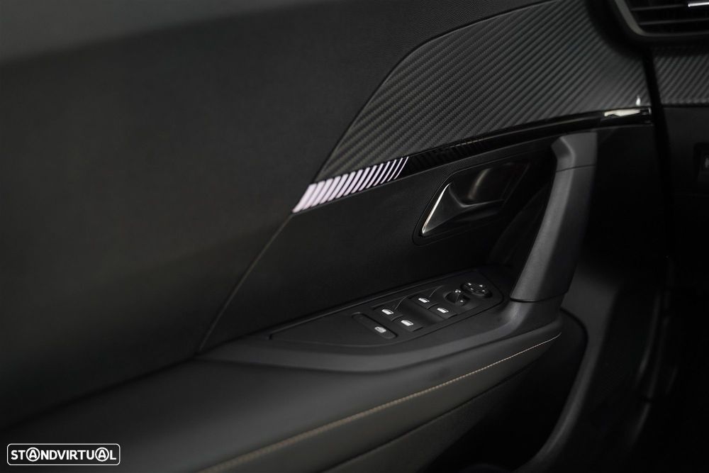 Peugeot 2008 1.2 PureTech Allure Pack - 19