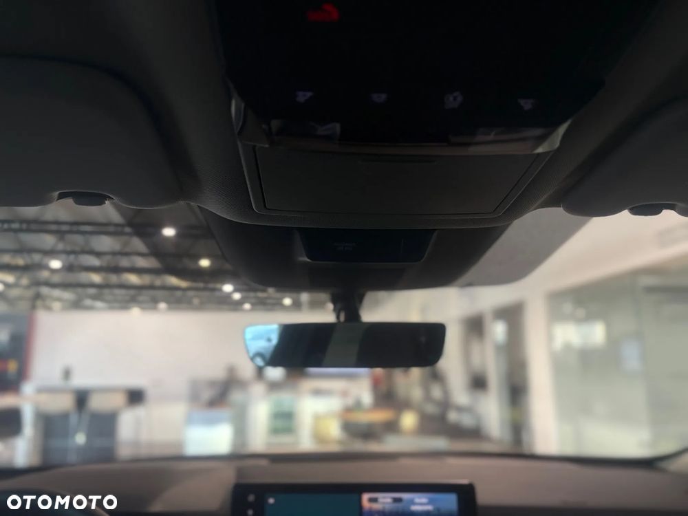 Nissan Qashqai 1.3 DIG-T MHEV N-Connecta Xtronic - 28