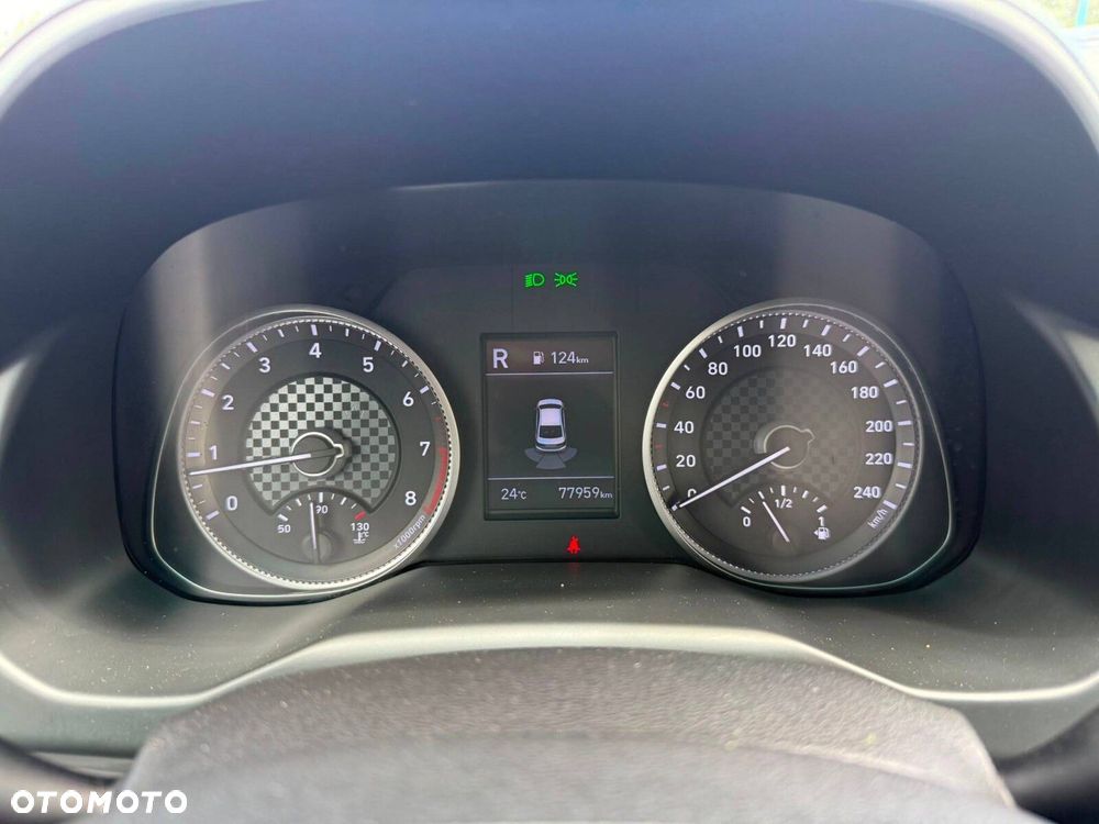 Hyundai Elantra 1.6 Comfort - 26