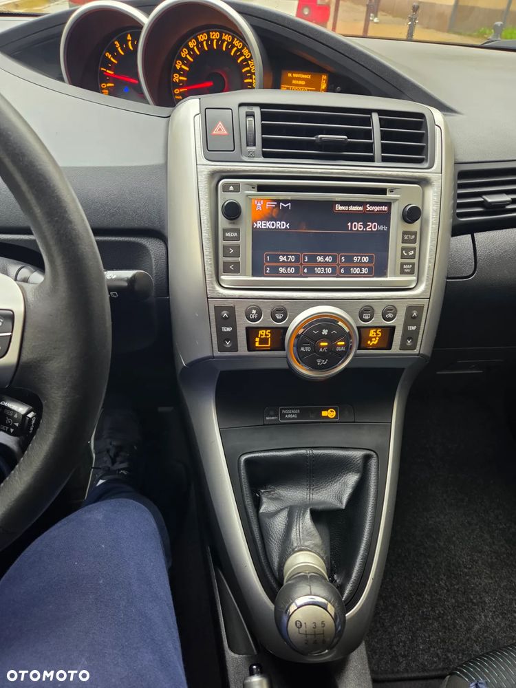 Toyota Verso 2.0 D-4D - 3