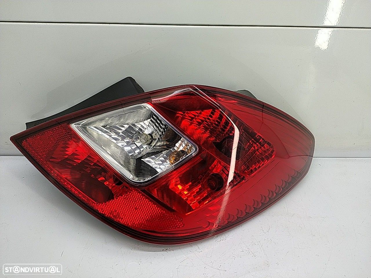 Farolim Tras Direito Painel Stop Opel Corsa D (S07) - 1