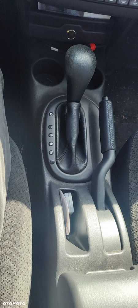 Dodge Stratus - 15