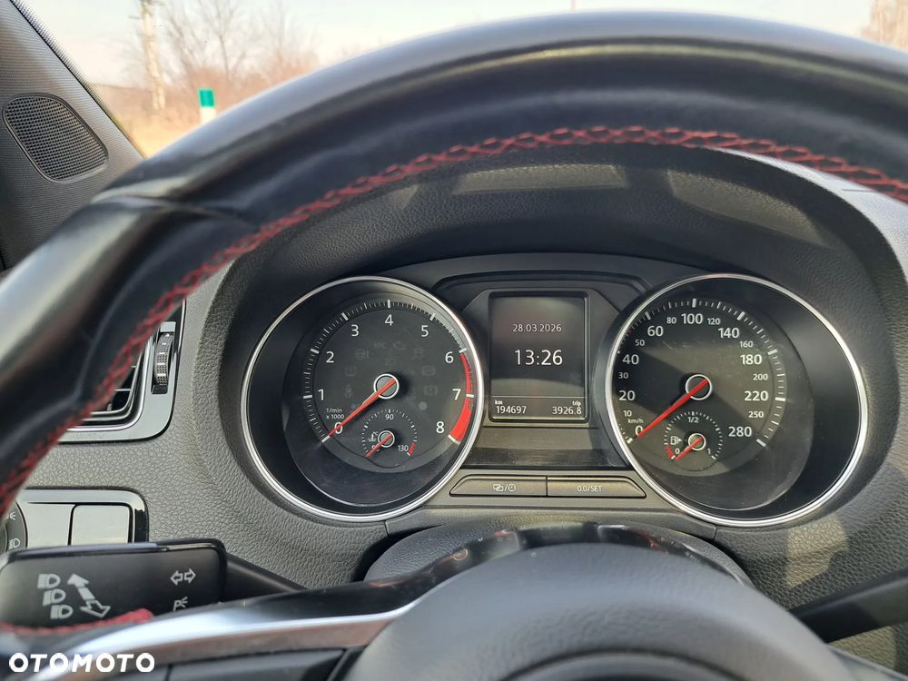 Volkswagen Polo - 12