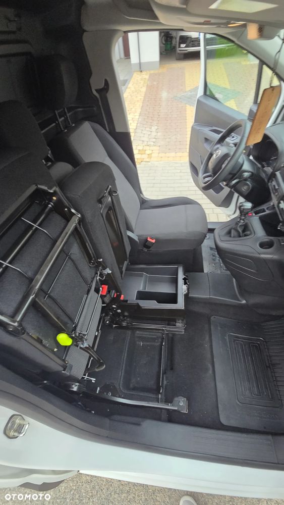 Toyota Proace City - 27