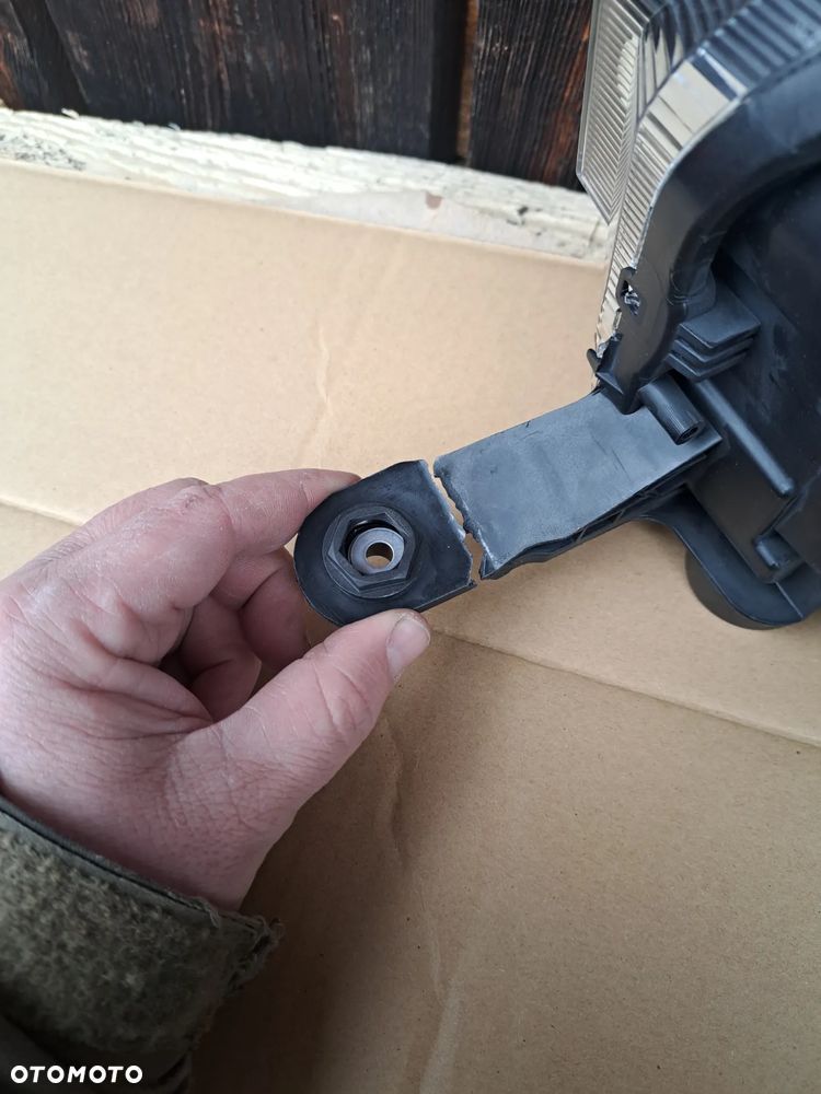 Lampa przednia prawa Škoda Rapid lift Xenon Led 5JB941016C Lampa prawy przód przednia Škoda Rapid lift Xenon Led 5JB941016C - 6