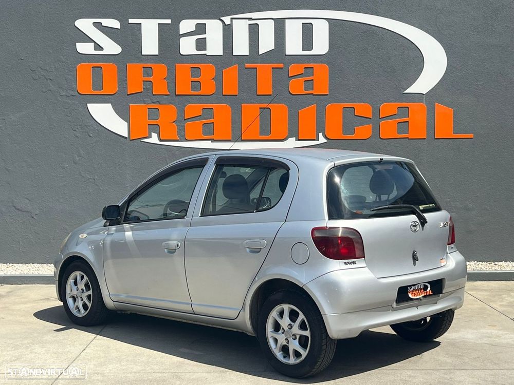 Toyota Yaris 1.0 Base C/Radio - 4