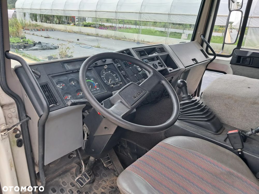 Volvo FLC - 9