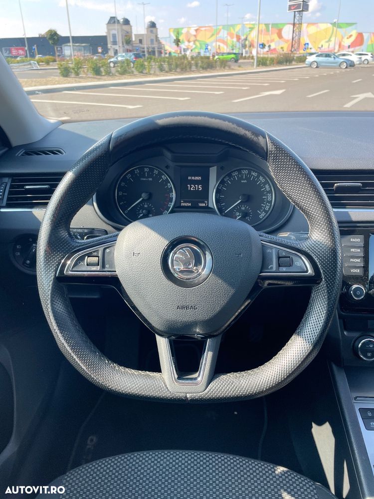 Skoda Octavia - 10
