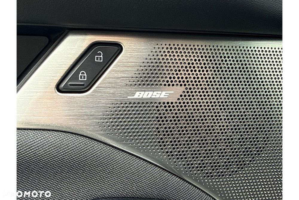 Mazda 3 ver-2-0-mhev-hikari - 17