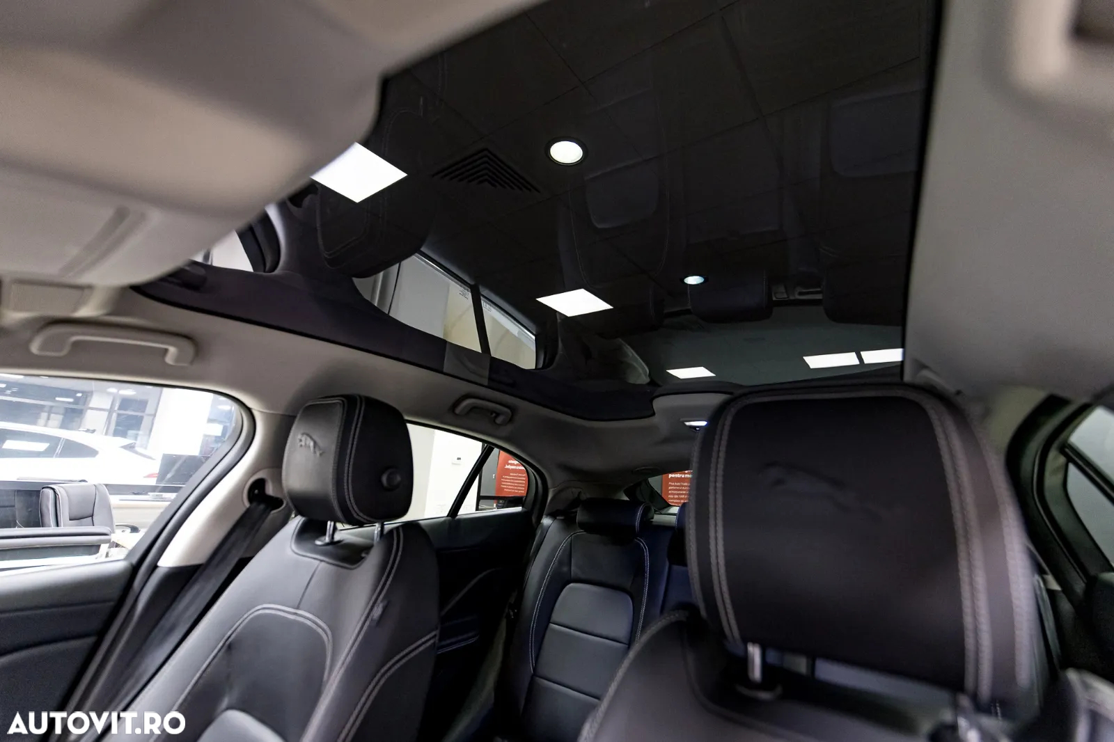 Jaguar I-Pace HSE - 31