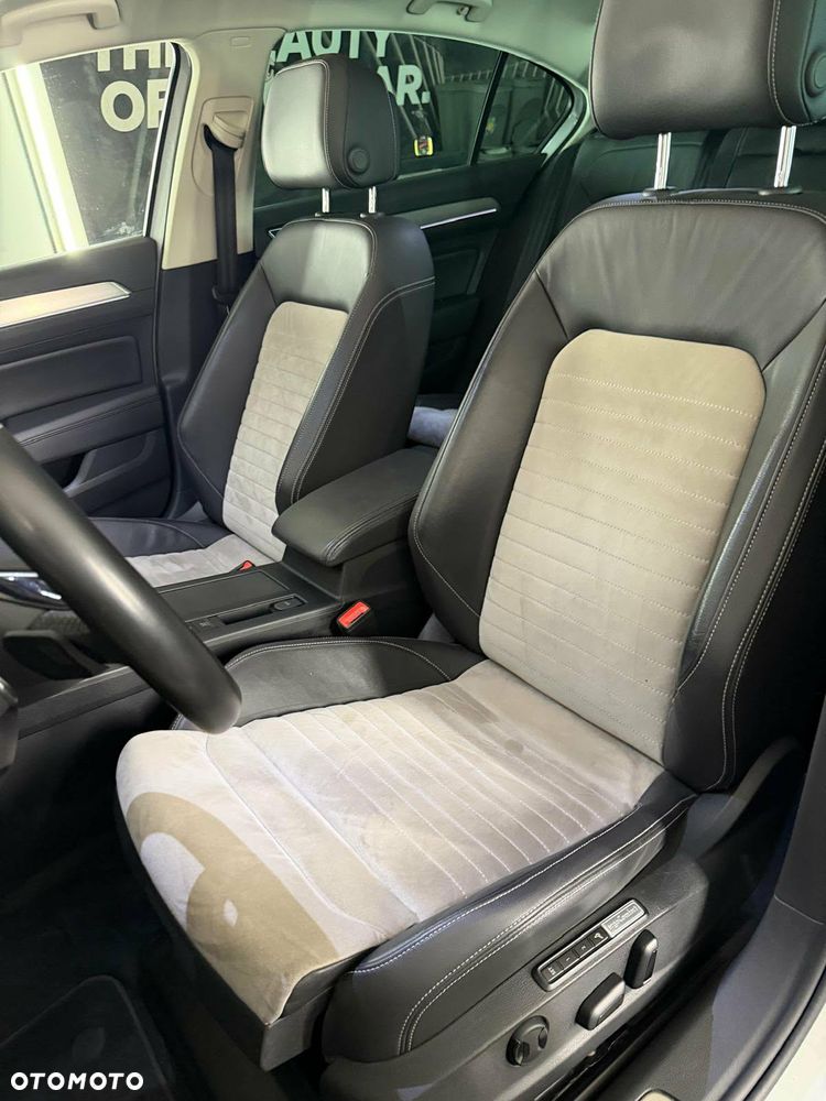 Volkswagen Passat - 10