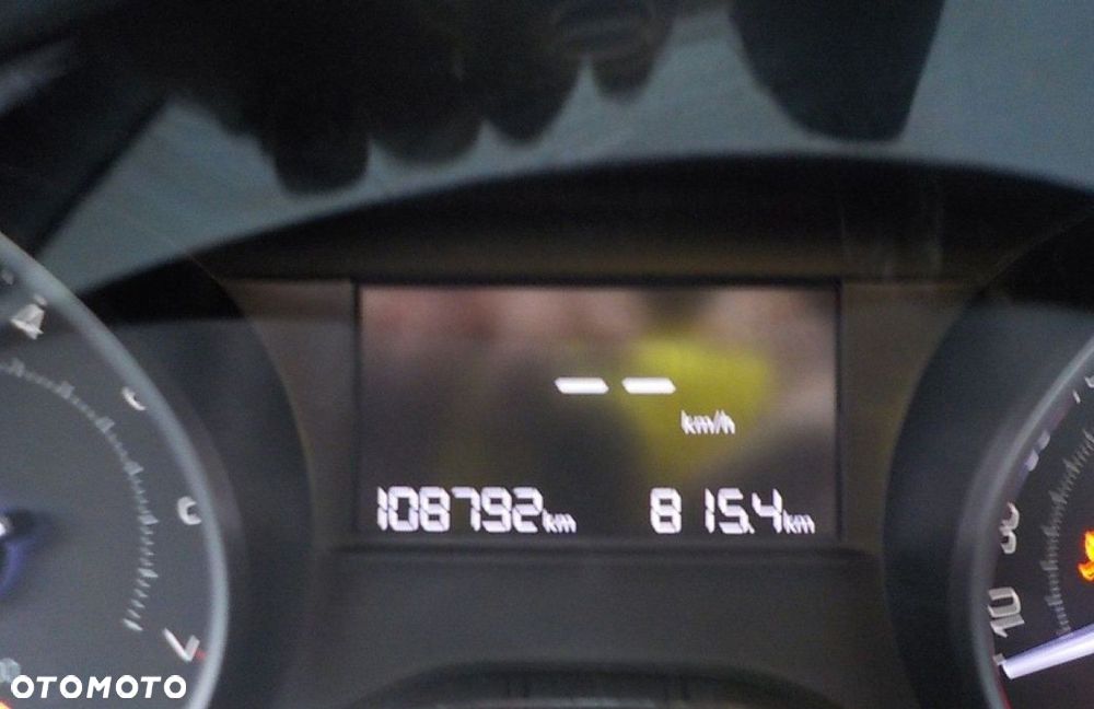 Peugeot 2008 1.2 Pure Tech GPF Style - 25