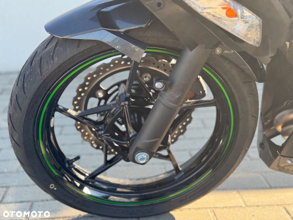 Kawasaki Ninja 400 - 5