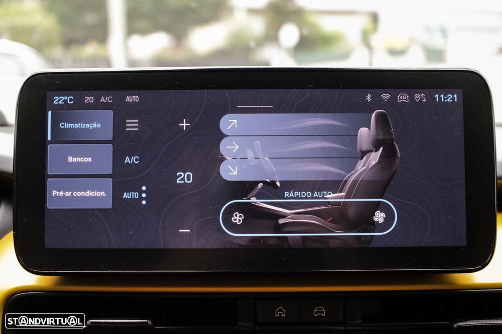 Jeep Avenger Summit - 32