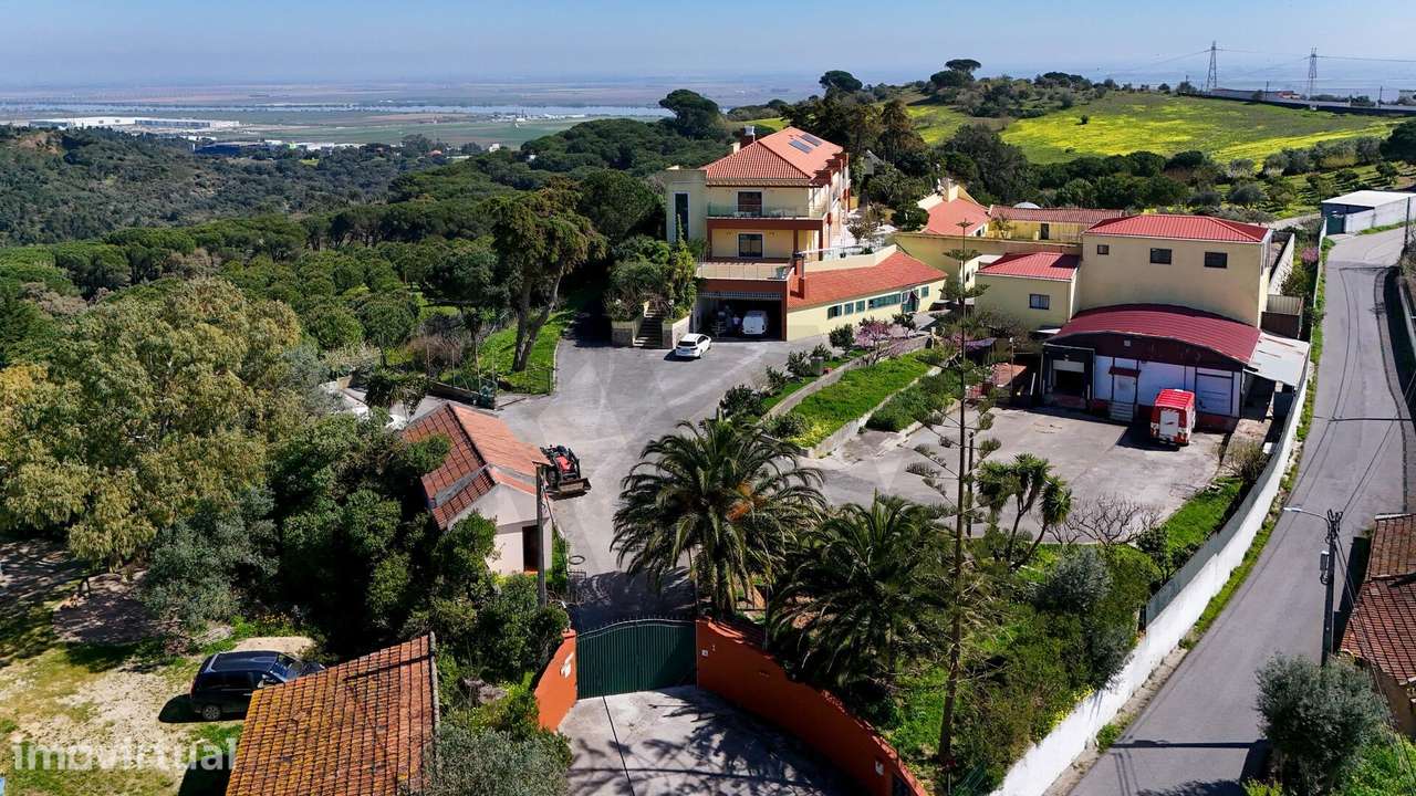 Quinta Histórica de Luxo com 3.6ha e 9 Suites – Vista Rio e Privacidad - Grande imagem: 3/60