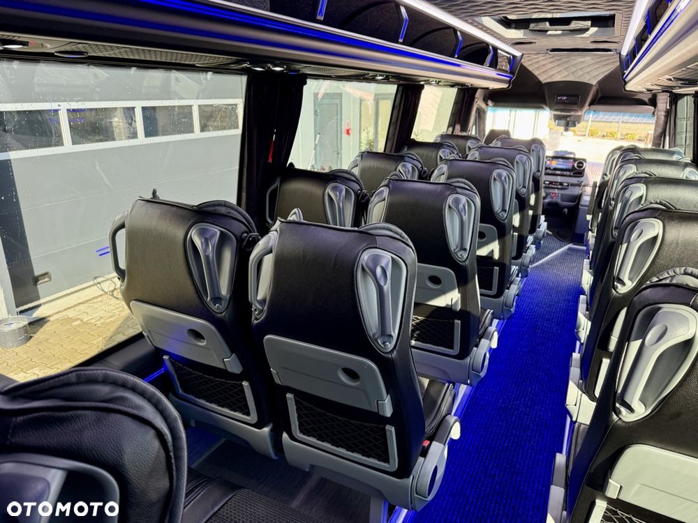 Mercedes-Benz Sprinter 519 Panoramic Line - 18