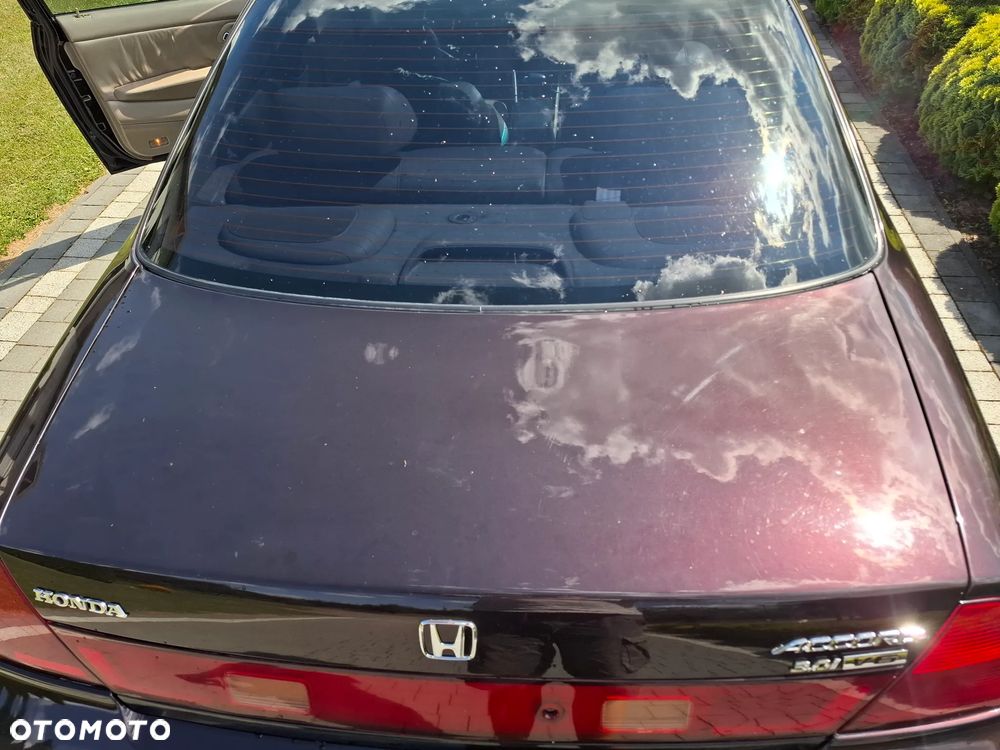 Honda Accord 3.0i ES - 29